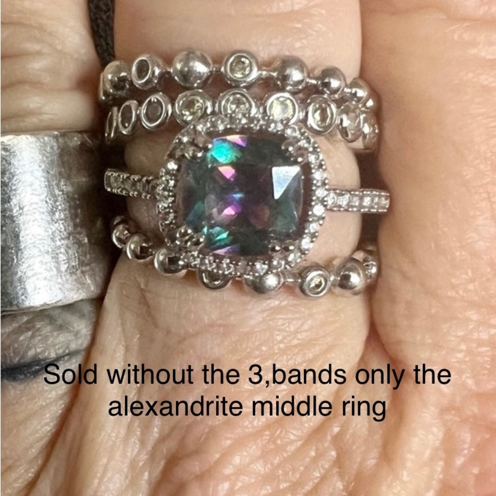 Cushion Cut Cut lab Alexandrite Ring - Picture 2 of 6